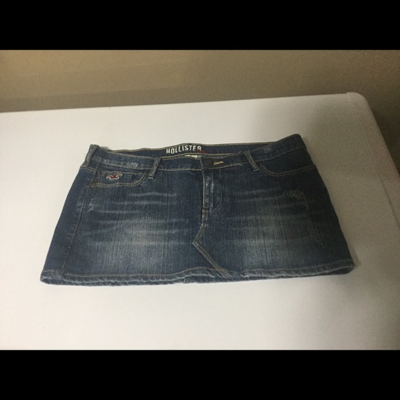 Hollister slight distressed jean skirt - Picture 3 of 3